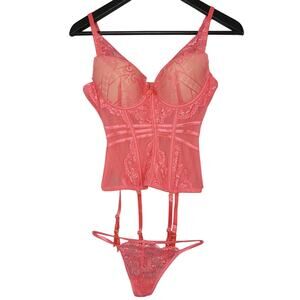 Frederick's Of Hollywood Women's Pink Lace Bustier Corset & Thong Set Sz Small